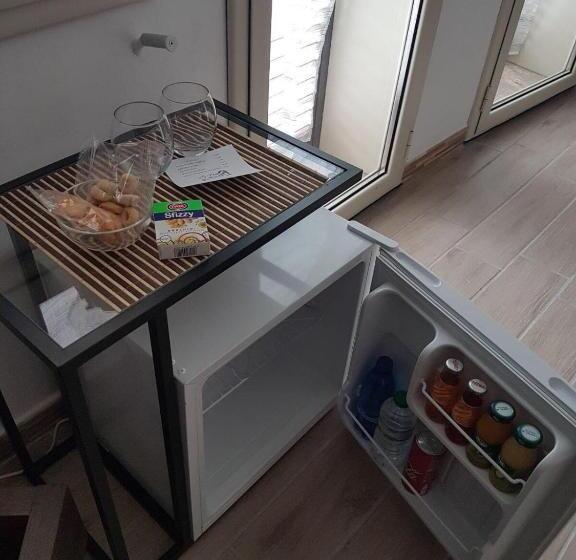 اتاق لوکس, La Porta Dell'alcantara