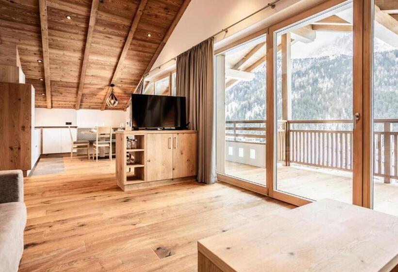 آپارتمان 1 خوابه با چشمانداز باغ, Luxury Chalet Plazola