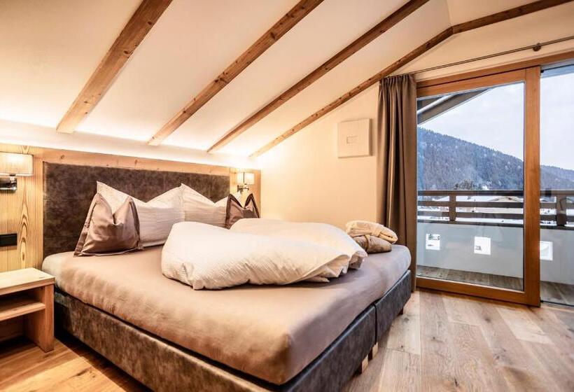 آپارتمان 1 خوابه با بالکن, Luxury Chalet Plazola