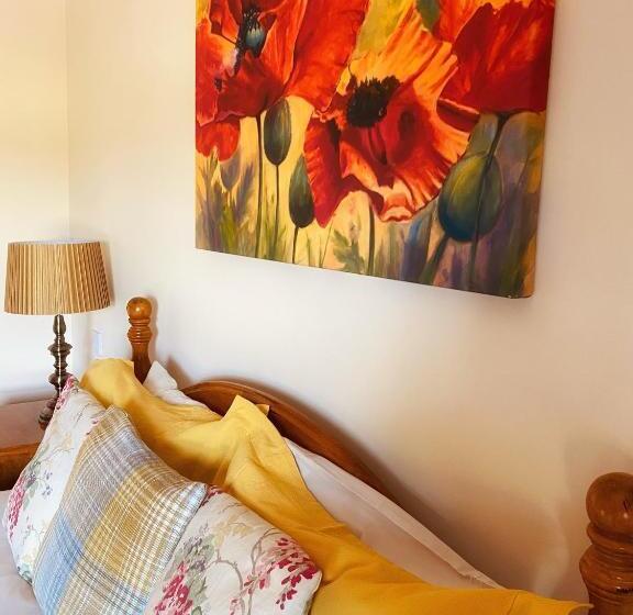 Номер Стандарт Трехместный, Dulrush Lodge Guest House, Restaurant And Self Catering