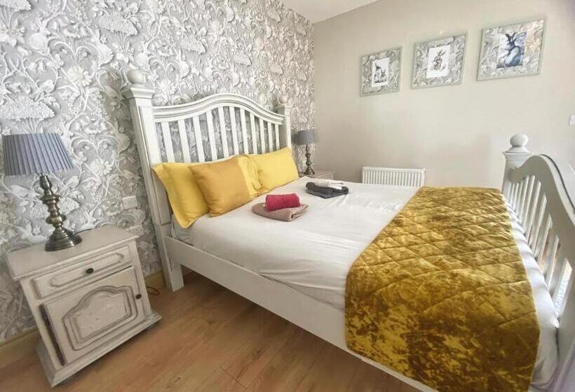 Трехместный Номер Deluxe, Dulrush Lodge Guest House, Restaurant And Self Catering