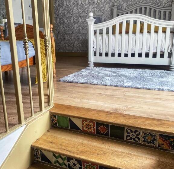 Трехместный Номер Deluxe, Dulrush Lodge Guest House, Restaurant And Self Catering