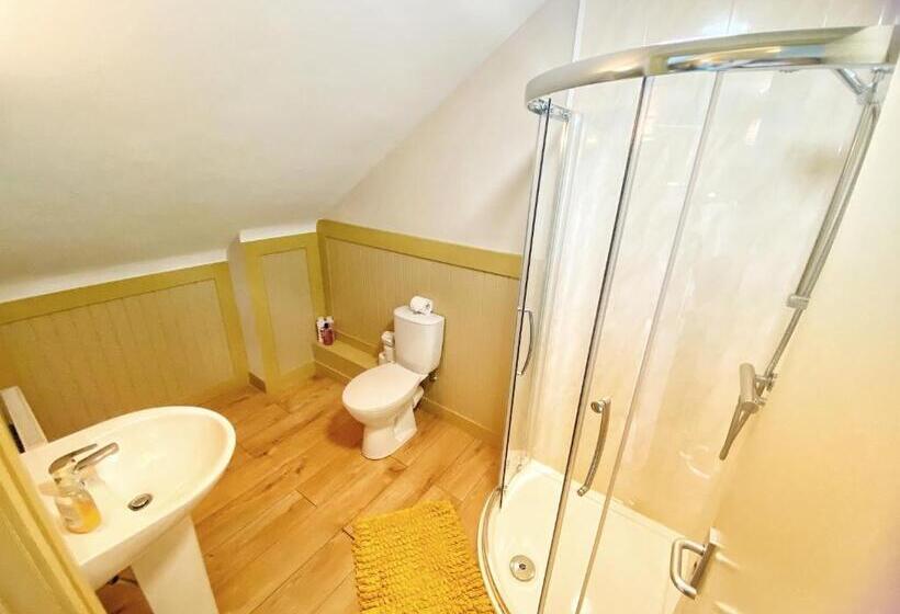 Семейный Номер Deluxe, Dulrush Lodge Guest House, Restaurant And Self Catering