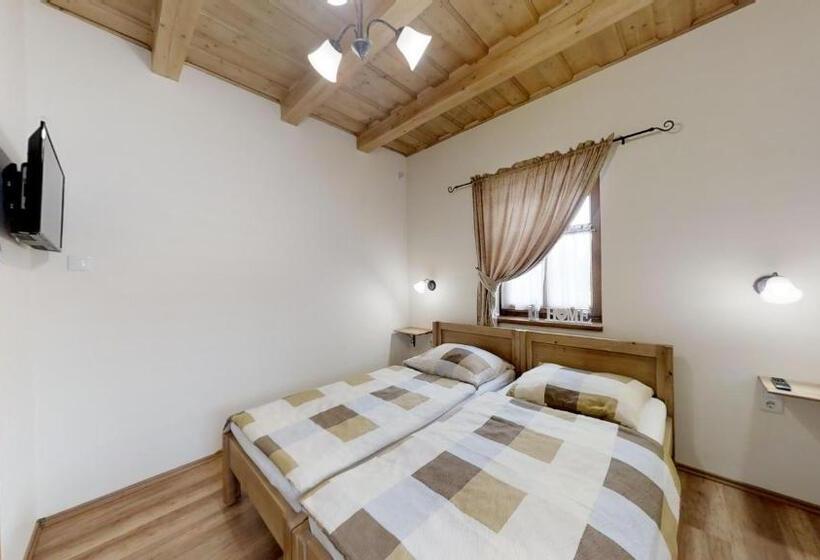 Номер Стандарт, Tóth Vendégház és Apartmanház újfehértó