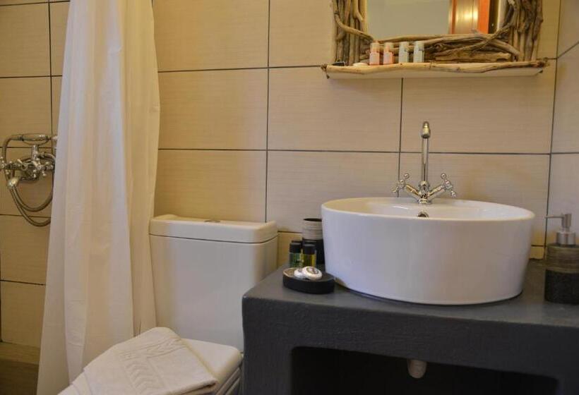 Полулюкс Вид на Сад, Anofli Suites