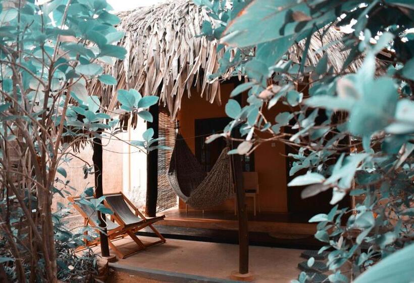 Cabane, Surf N Sun   Arugam Bay