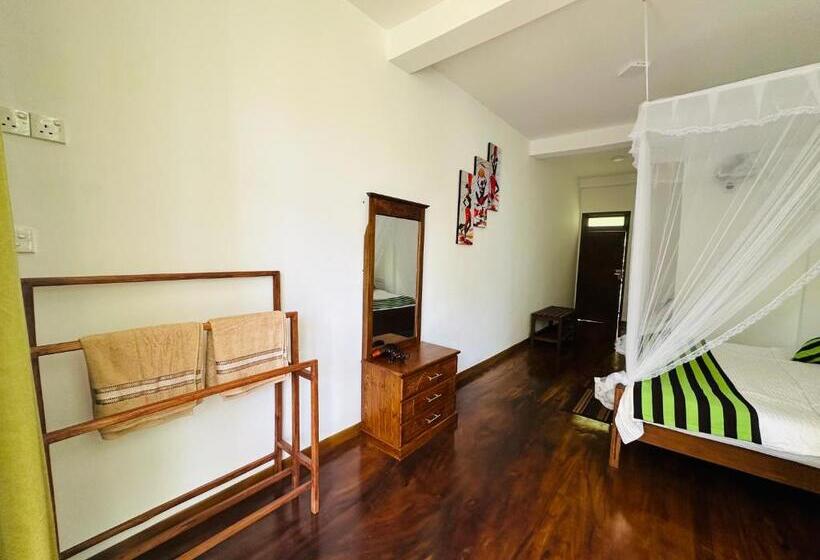Номер Deluxe с Балконом, River Splendour Home Stay
