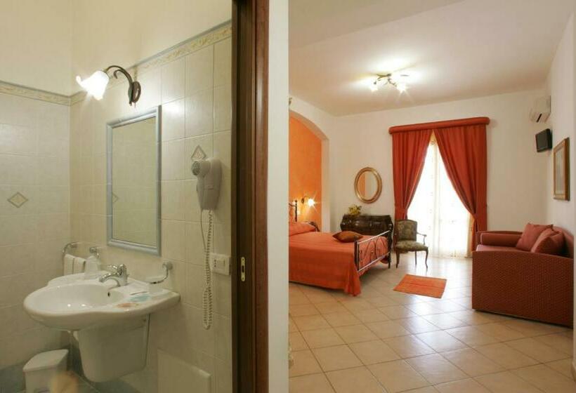 4인용 스탠다드 룸, H  Rooms La Darsena
