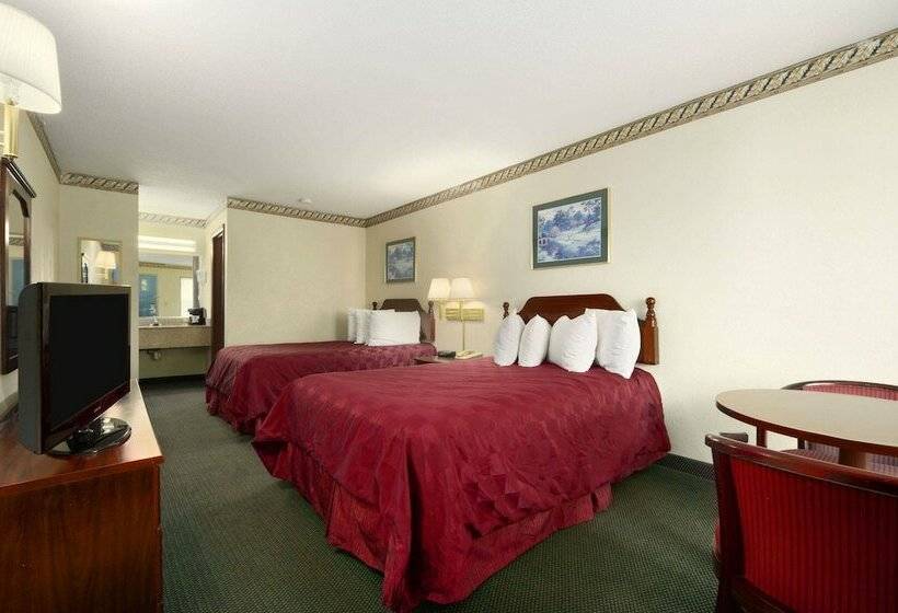 Номер Стандарт 2 Двуспальные Кровати, Days Inn By Wyndham Augusta / Fort Eisenhower