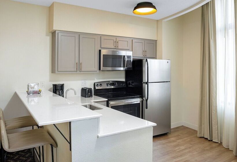 Люкс, Residence Inn New Rochelle