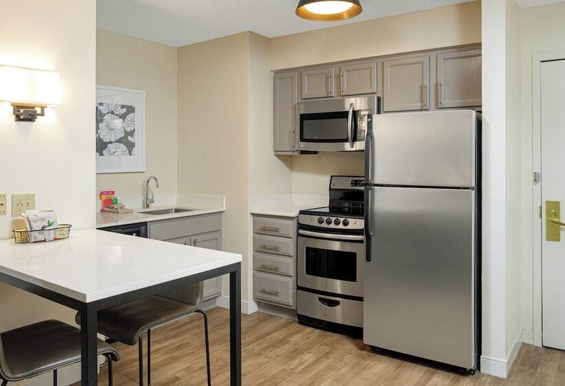 Люкс 2 Спальни, Residence Inn New Rochelle