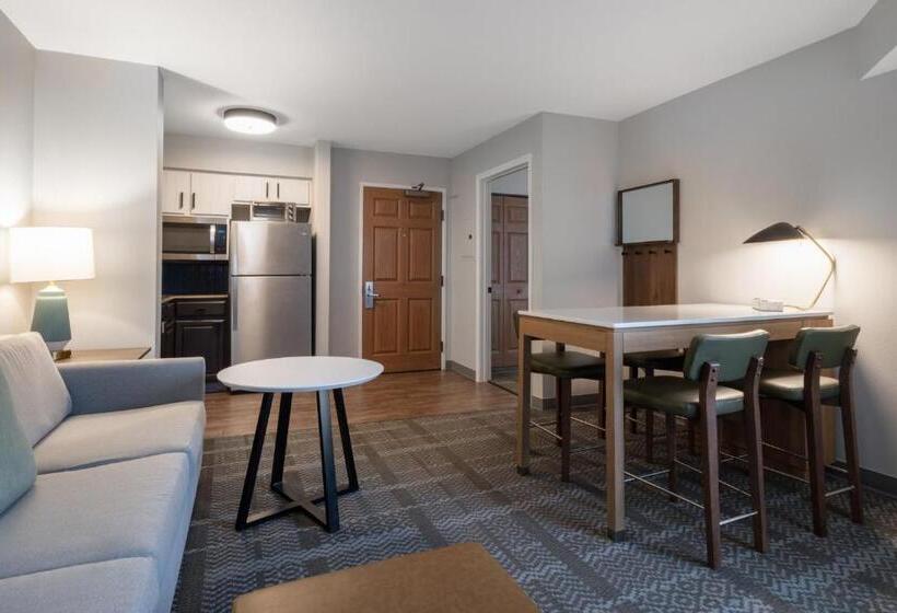 Люкс 2 Спальни, Staybridge Suites Columbus Dublin, An Ihg