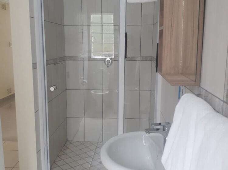 Семейный Номер, Ecotel Southgate