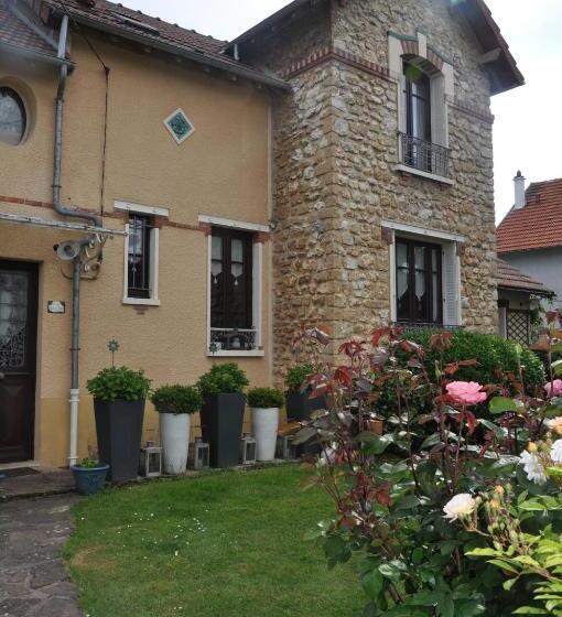 اتاق استاندارد با چشم‌انداز باغ, Villa Le Cloky