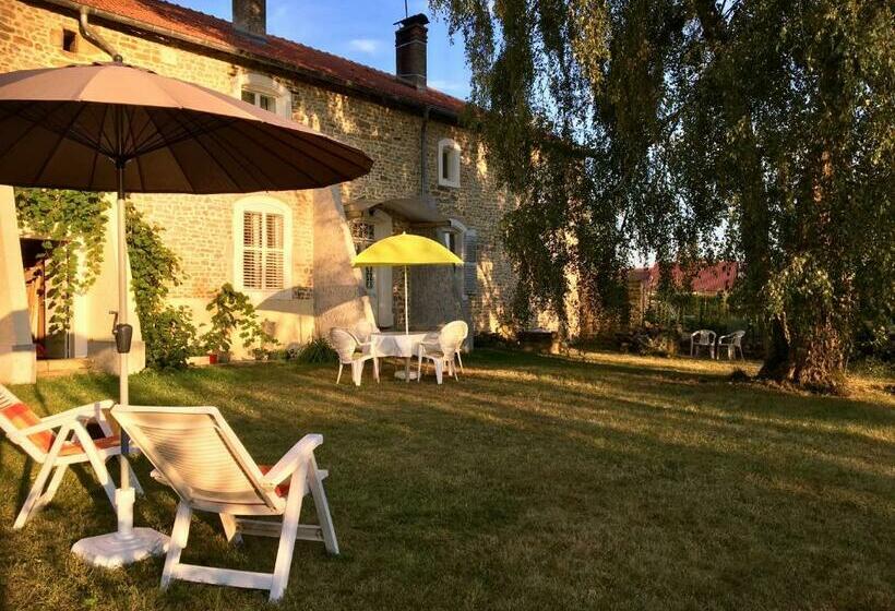 Номер Стандарт, Presbytere