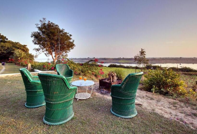 Deluxe Tent, Bhadrawati   A Riverside Safari Lodge Ranthambore