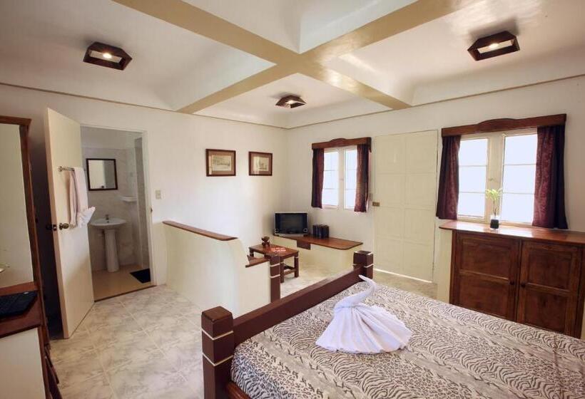 Номер Deluxe, Guindulman Bay Tourist Inn