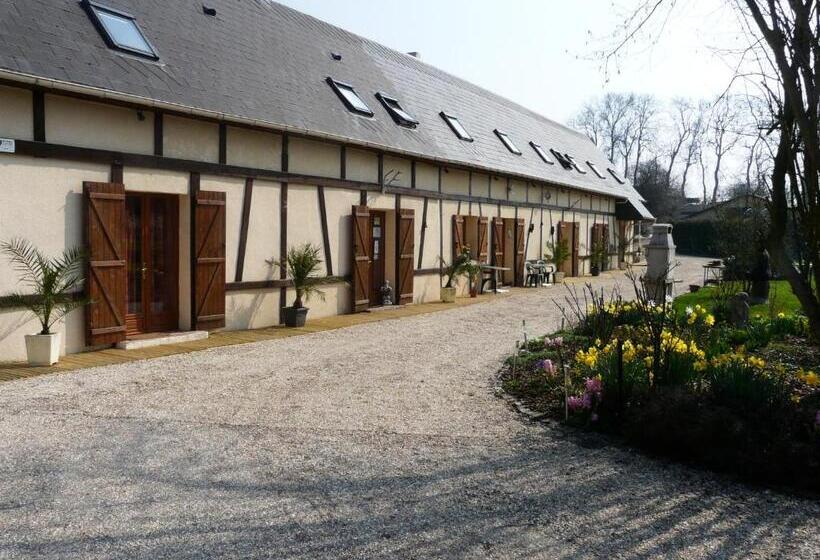 Номер Стандарт, Chambres D Hôte Du Domaine De La Reine Blanche