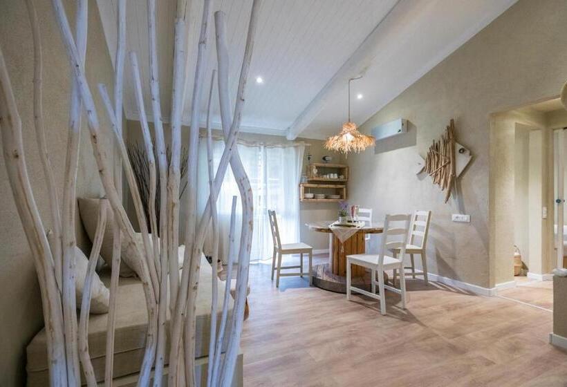 수피리어 스위트, Morf Suites