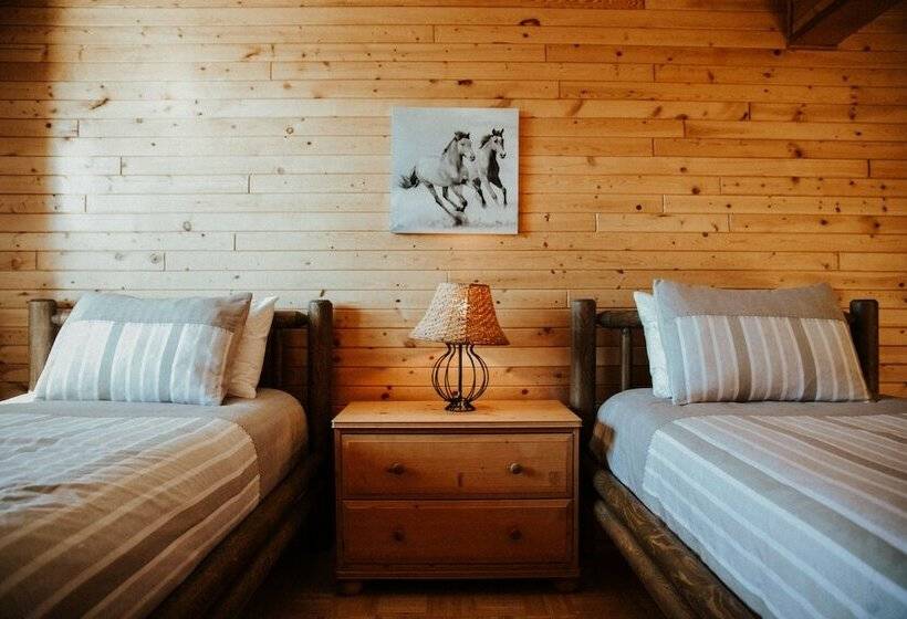 Номер Deluxe, Big Creek Lodge   Working Guest Ranch