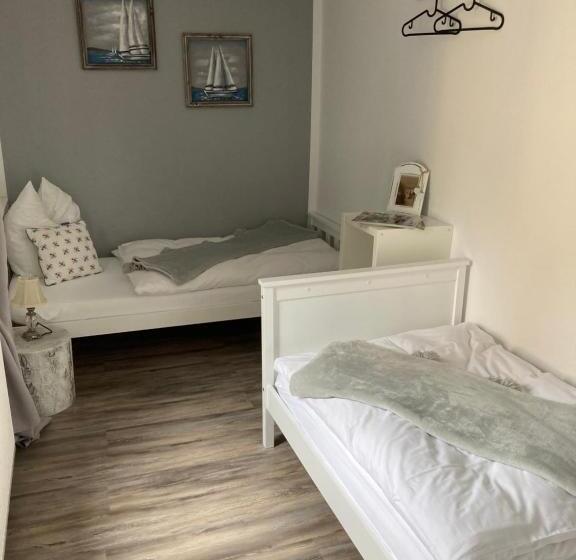 Апартаменты 2 Спальни, Guest House Dommitzsch