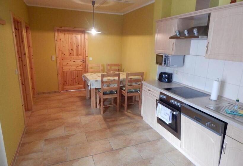 Апартаменты 1 Спальня с Балконом, Pension + Apartments Tor Zum Spreewald