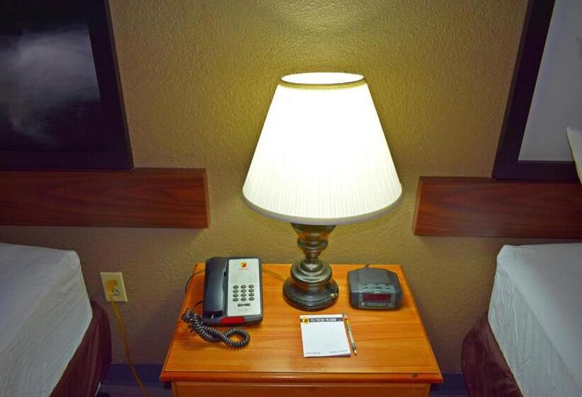 Номер Стандарт, Super 8 By Wyndham Fort Chiswell Wytheville Area