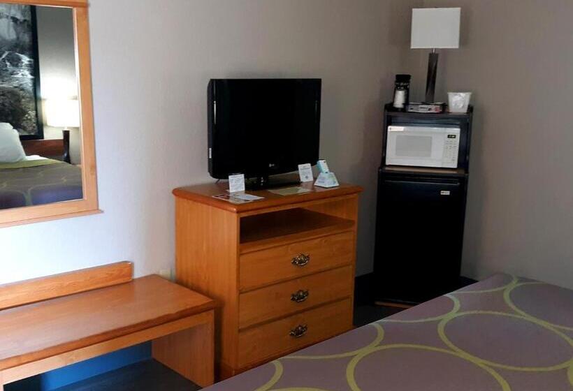 Номер Стандарт Кровать Кинг Адаптированный для Инвалидов, Super 8 By Wyndham Fort Chiswell Wytheville Area