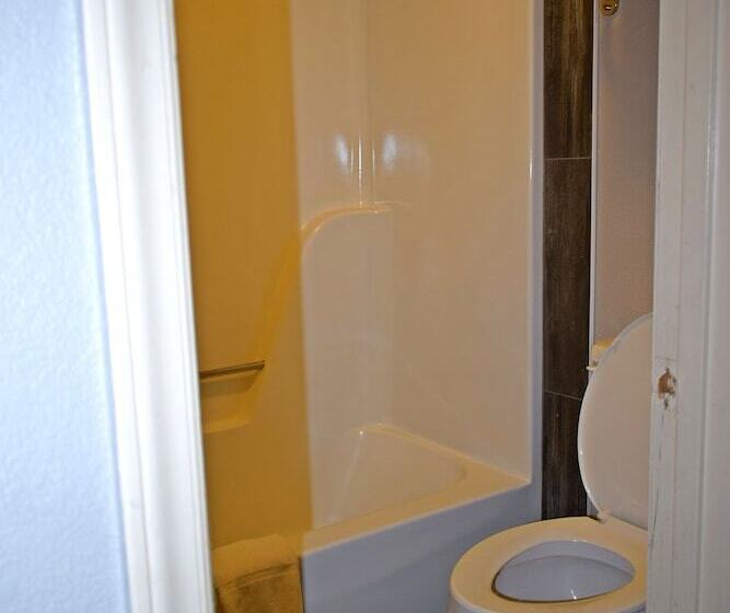 Номер Стандарт, Super 8 By Wyndham Fort Chiswell Wytheville Area