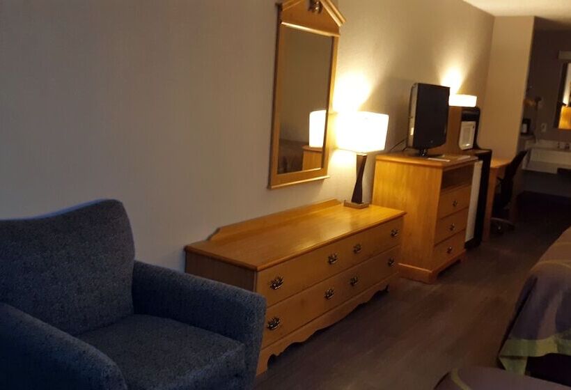 Номер Стандарт, Super 8 By Wyndham Fort Chiswell Wytheville Area
