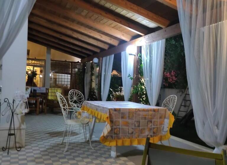 سوئیت 2 خوابه, Villa Carol Appartamento E B&b