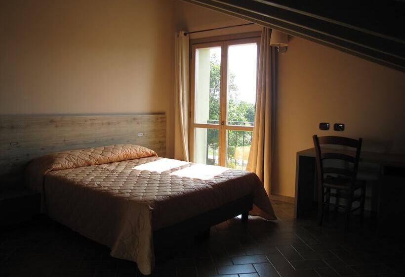 Номер Стандарт Трехместный, Agriturismo Bassanine