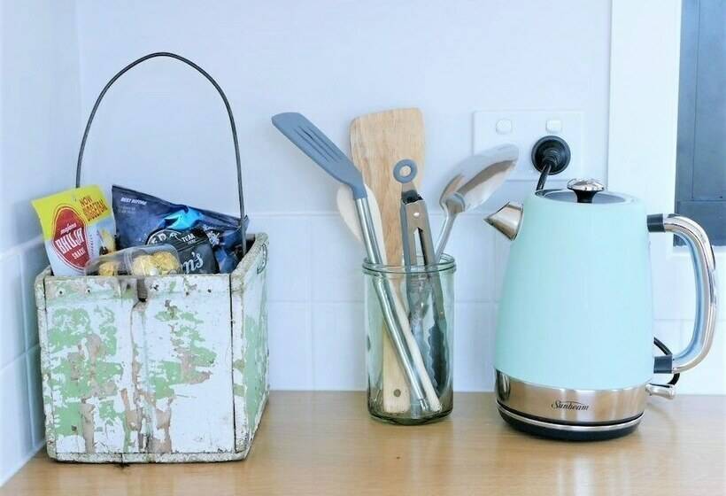 Студия Стандарт Двуспальная Кровать, Flotsam Studio Accommodation