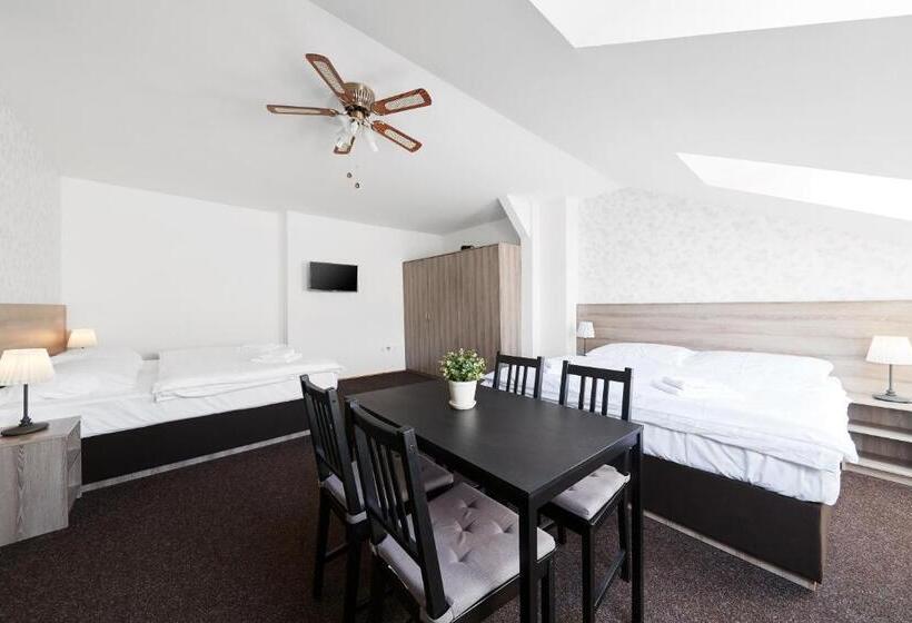 Четырехместный Номер Стандарт, Ski Hotel Svoboda Nad Upou