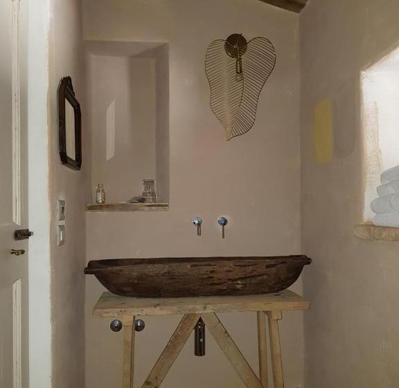 Standard room with outdoor bath, Terraluna Country House San Leo   San Marino