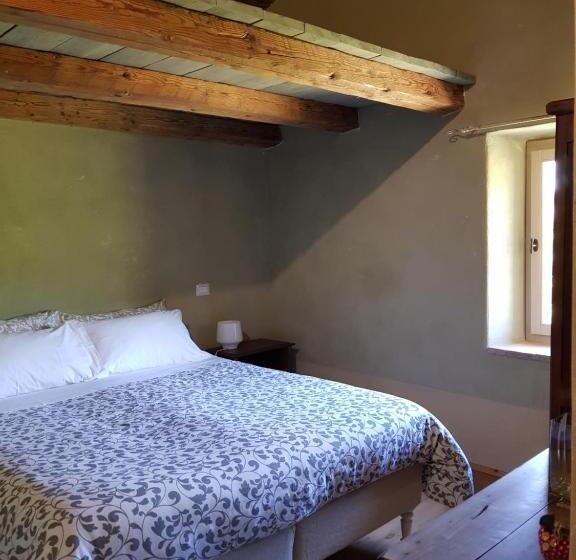 Номер Стандарт Вид на Сад, Terraluna Country House San Leo   San Marino