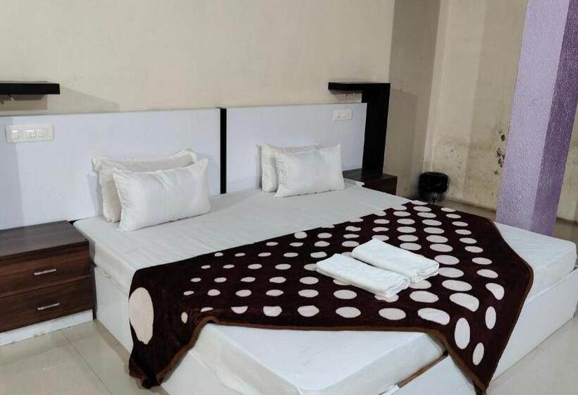이코노미 트리플 룸, Pphliving Khaleej Residency