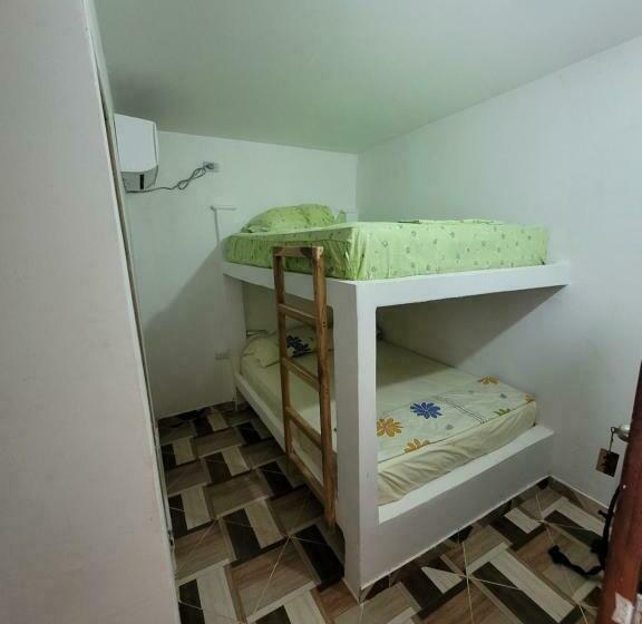 Четырехместный Номер Стандарт, Hostel Rincon Del Mar Ebenezer