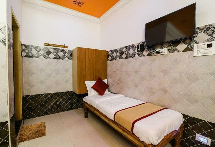 Номер Стандарт, Oyo 33005 Jkr Residency