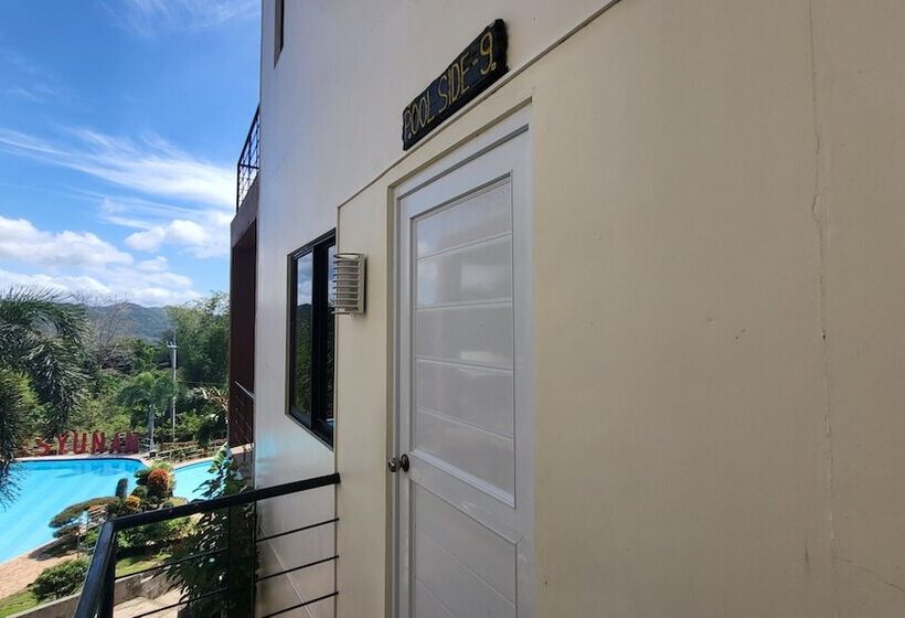 Четырехместный Номер Стандарт, Bakasyunan Resort And Conference Center   Tanay