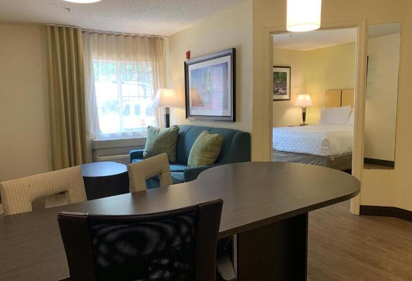 Люкс, Candlewood Suites Raleigh Crabtree, An Ihg