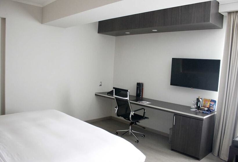 주니어 스위트, Sol De Oro Hotel & Suites