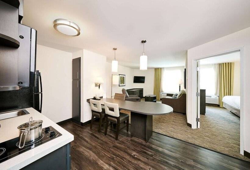 스위트, Sonesta Simply Suites Denver West Federal Center