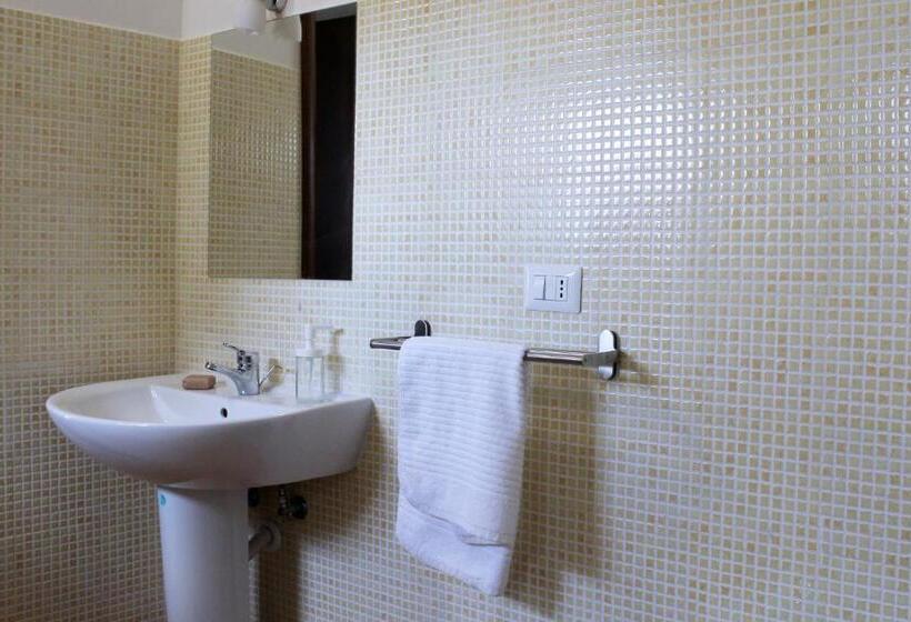Номер Стандарт Трехместный, Albergo Diffuso Di Campolattaro