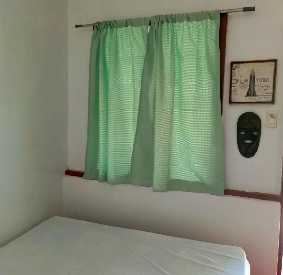 이코노미 룸, Mil's Hillside Tourist Inn
