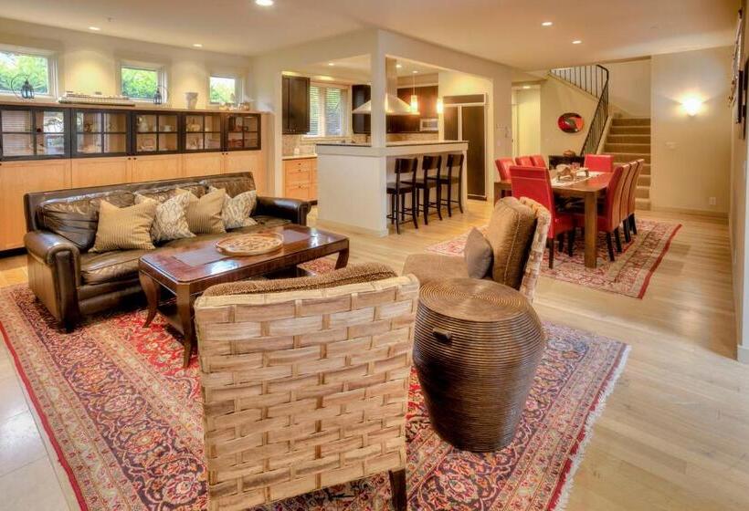 복층 룸, The Eagle Harbor Inn