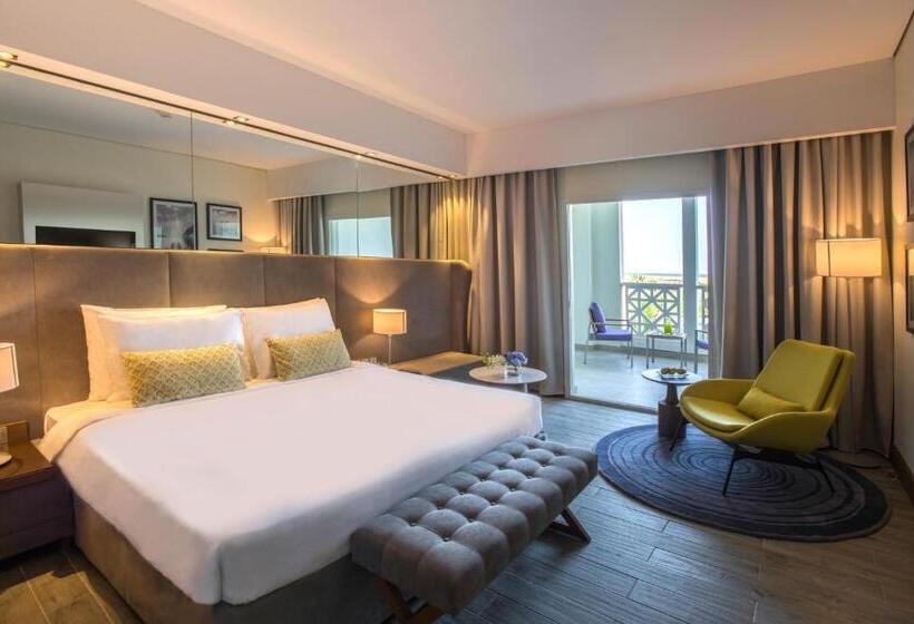 Номер Superior Вид на Бассейн, Radisson Blu Resort, Al Khobar Half Moon Bay
