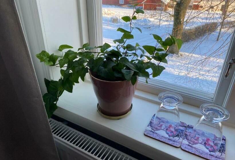 Номер Стандарт, Bjälbo Gästhus B&b