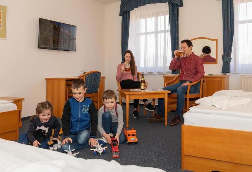 Четырехместный Номер Стандарт, U Sládka