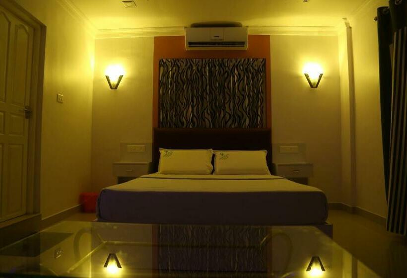 Люкс с Балконом, Hydel Palace Athirappilly By Bestinn Leisure